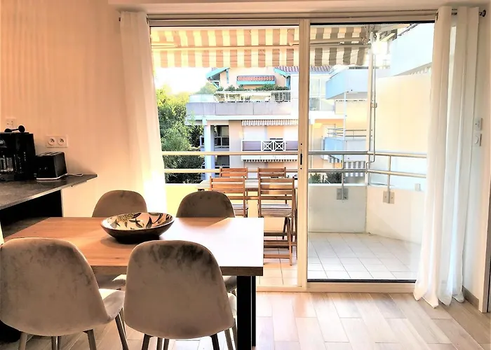 Louisiane T2 Moderne Proche Parking Wifi *